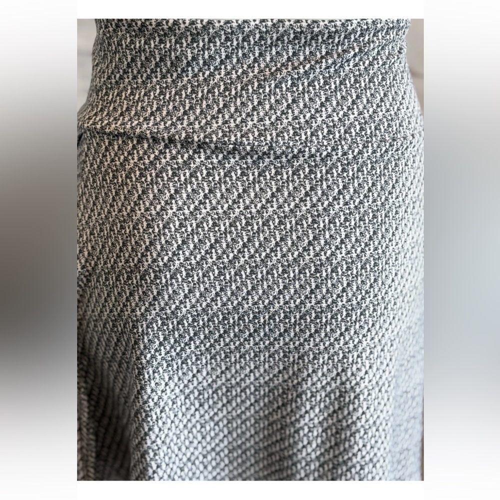 Soybu Lotus Athletic Wrap Skirt Size Small Gray Lightweight Active Wear NWOT - Picture 7 of 8